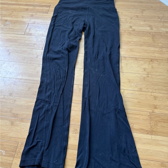 Women’s Lululemon Groove High-Rise Nulu Flared Pant Size 8 - Picture 4 of 6